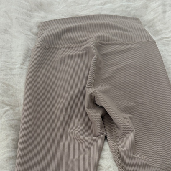 Beach Riot Workout Pants - Picture 6 of 7